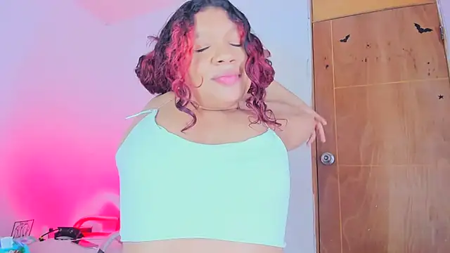 Živý XXX chat Emily_Coper18