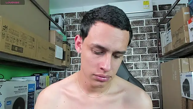 Show modela 69osiris na web-kameri