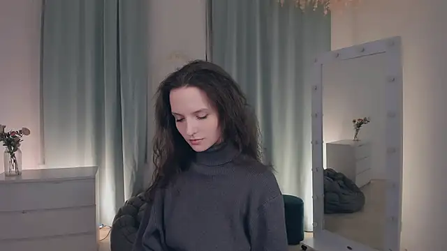 Ariadna_Shy Adlı Modelin Canlı XXX Sohbeti