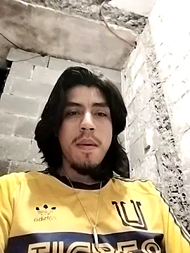 AlexAlejandro13 live XXX chat