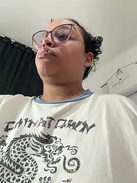 XXX chat uživo modela tokio_angel