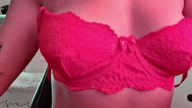 XXX chat uživo modela DearArtemis