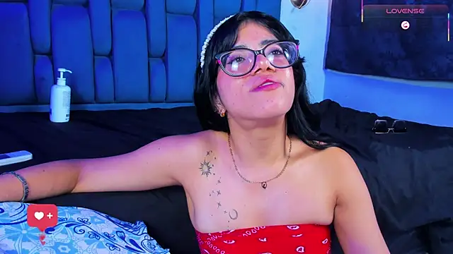 Zoe_Axel1 Pertunjukan Webcam