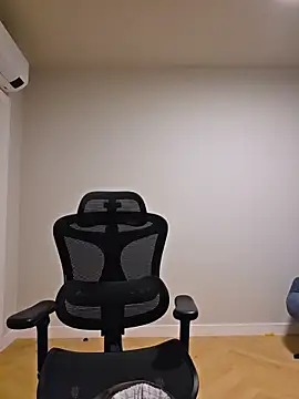 MiaRides19 Chat XXX in diretta