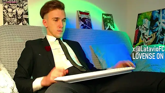 Midnighter_'s Webcam Show