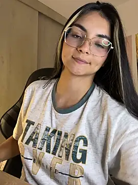 Cat2525 Adlı Modelin Web Kamerası Şovu