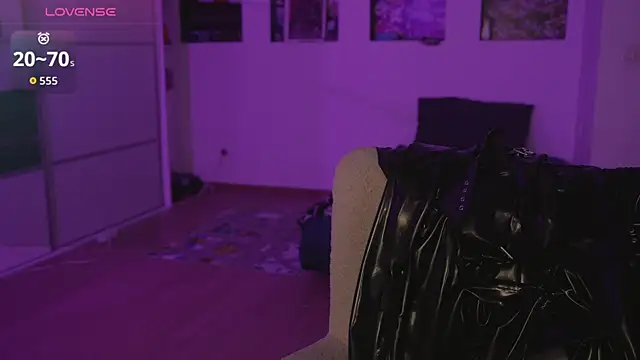 Dominatrix_Alice Obrolan Langsung XXX