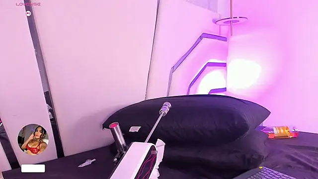 Kendall__evanss' Live XXX Chat