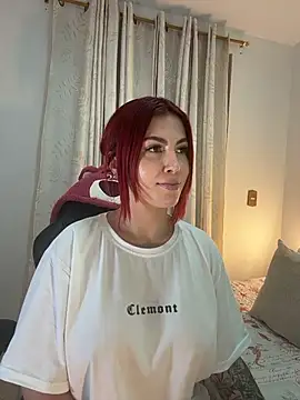 Chat XXX en directo de zafiro_mo0n