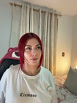 Chat +18 de zafiro_mo0n ao vivo