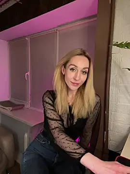 دردشة AnesaKis الجنسية المباشرة