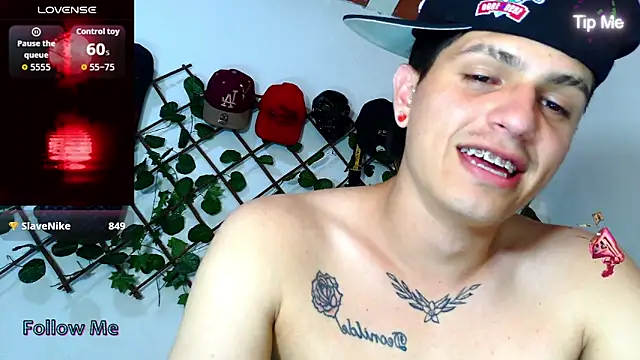 Chat XXX ao vivo de Themasterhades_777