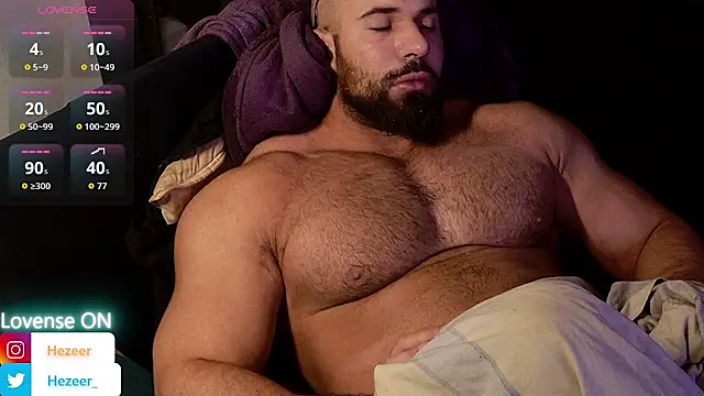 Musculus6 élő XXX-chatje