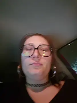 wildyoungNhorny's Live XXX Chat