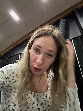 M1ssyk1ssy's Webcam Show