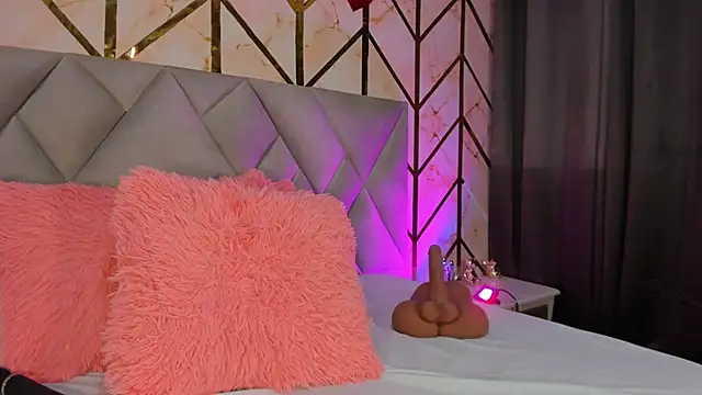 Cassidy_14's Live XXX Chat