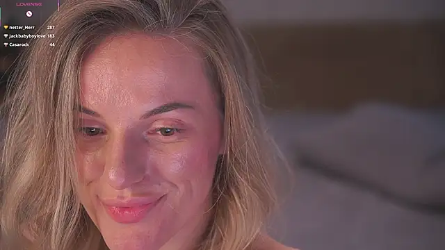 Vanille_Mystery: онлайн-секс-чат