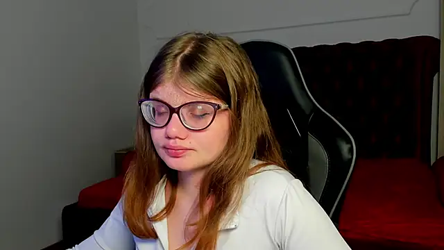 ChloeHalses Live XXX-Chat