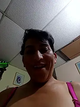 Lucia_Rios Chat XXX in diretta