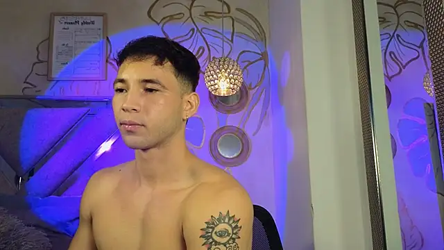 Tinocrown Webbikameraesitys