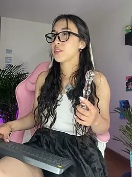 Aikoo_o's Live XXX Chat