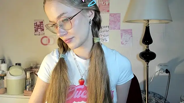 chloesweetbby Chat XXX in diretta