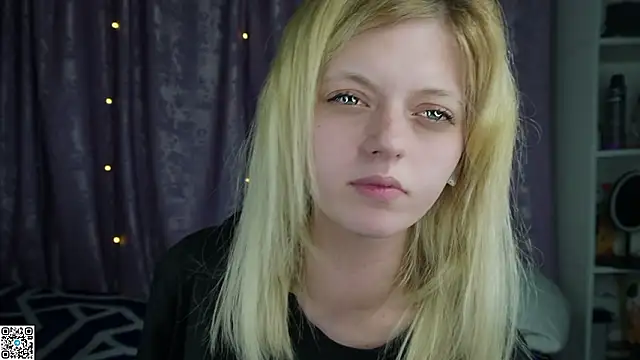 AkinaHarukoのウェブカメラショー