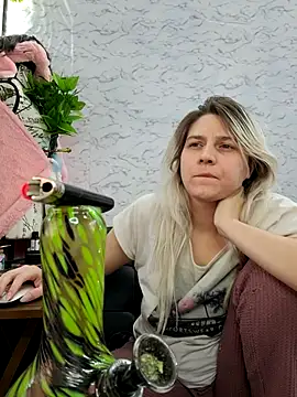 ScarletCallings_420: онлайн-секс-чат