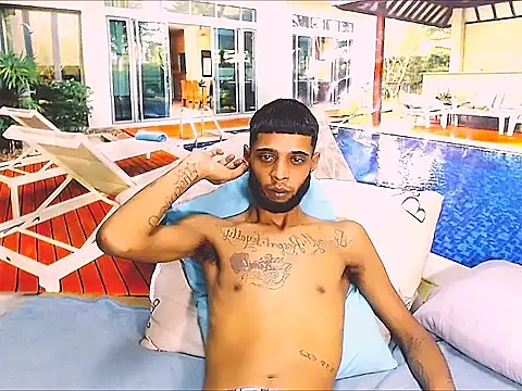 CharmingIndian1: διαδικτυακό σόου στην κάμερα