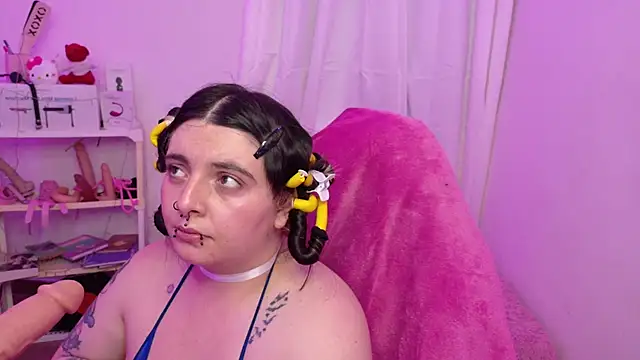 Sachi_Meow Adlı Modelin Canlı XXX Sohbeti