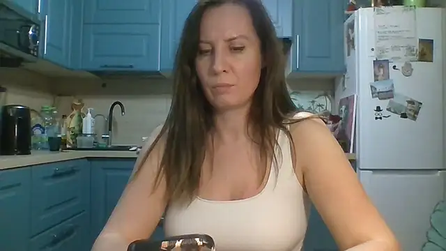 ALICAINWONDERLAND 现场XXX聊天