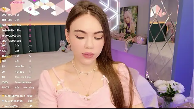 Chatroom XXX en direct de MimiForce