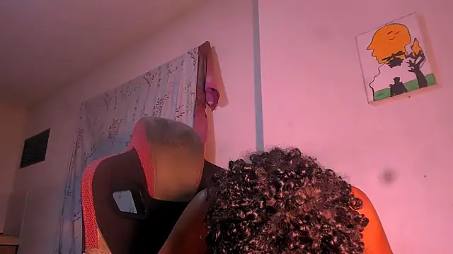 Chat +18 de bad_girl_xxx ao vivo