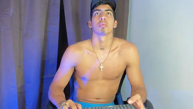 Milo_LatinBoy 现场XXX聊天