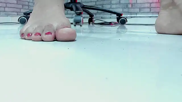 roxxy_whiten Live XXX chat