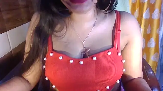 Chat XXX en directo de Yashika_Loves