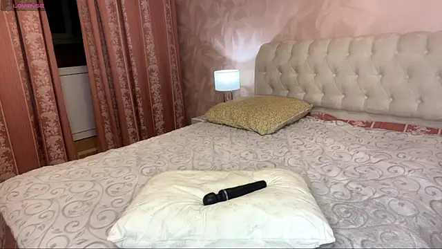 LenitaTumblin's Live XXX Chat