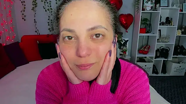 DarlingMilf: вебкам-шоу