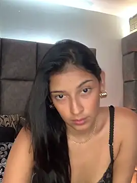 BrigitteVons 现场XXX聊天