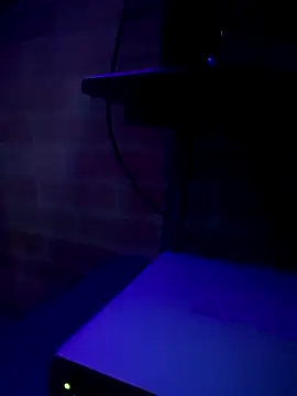 Pertunjukan Kamera Web chronic_vibez