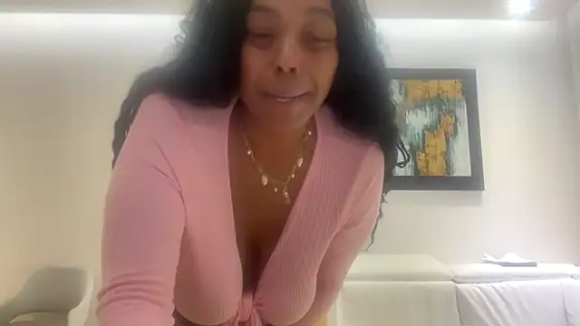 Chat +18 de ChocolateCakeQueen ao vivo