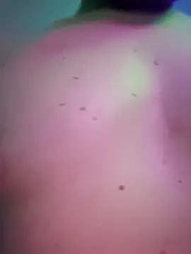 chronic_vibez: διαδικτυακό σόου στην κάμερα