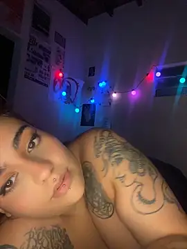 name_less_lulu webcam show