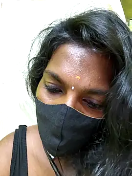 Chatroom XXX en direct de Honey_rosetamil