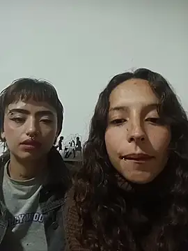 دردشة AlexxaAndRileyy الجنسية المباشرة