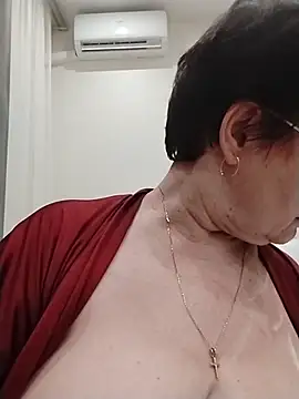 SalientClean Chat XXX live