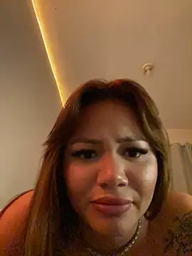 Isisbennett's Live XXX Chat