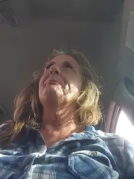 SultrySummer68 Live XXX-Chat