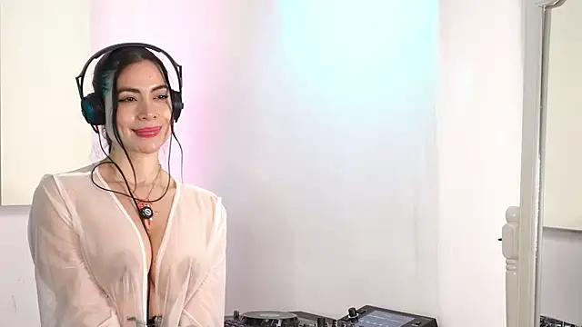 SatyaDj élő XXX-chatje