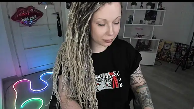 HoneySallyMoore's Live XXX Chat